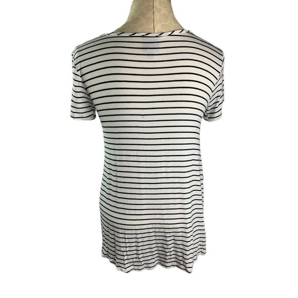 Small Bobeau Women's Black White Striped Short Sleeve Tshirt Layered - Picture 5 of 7